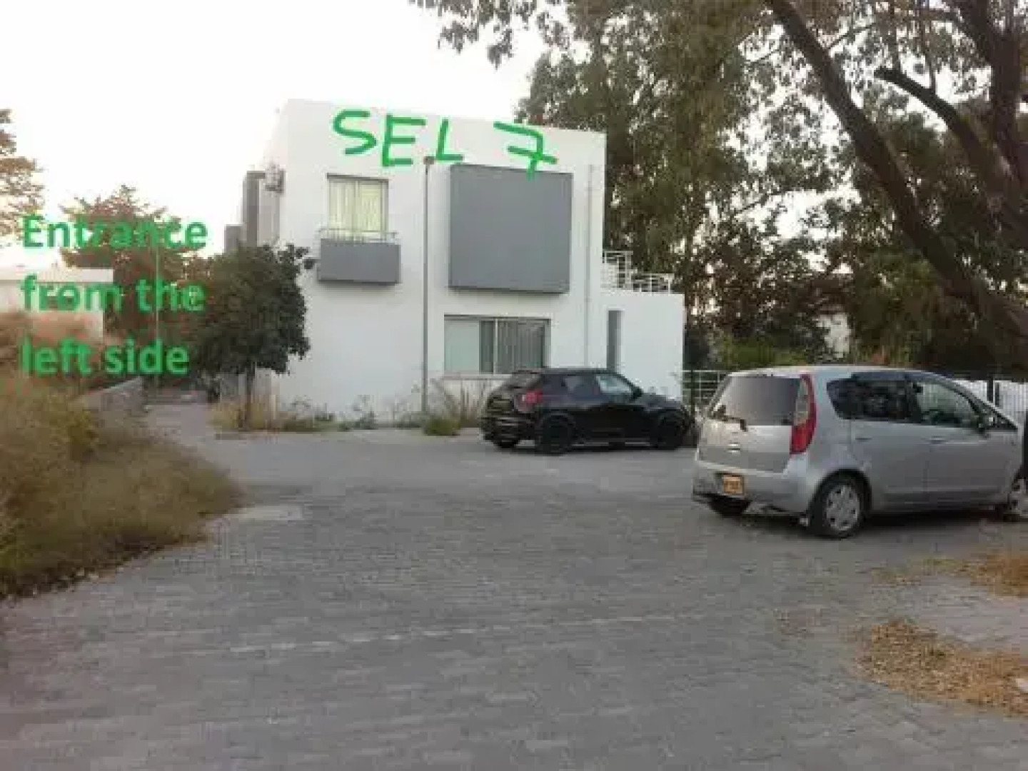 White Suit Apartment