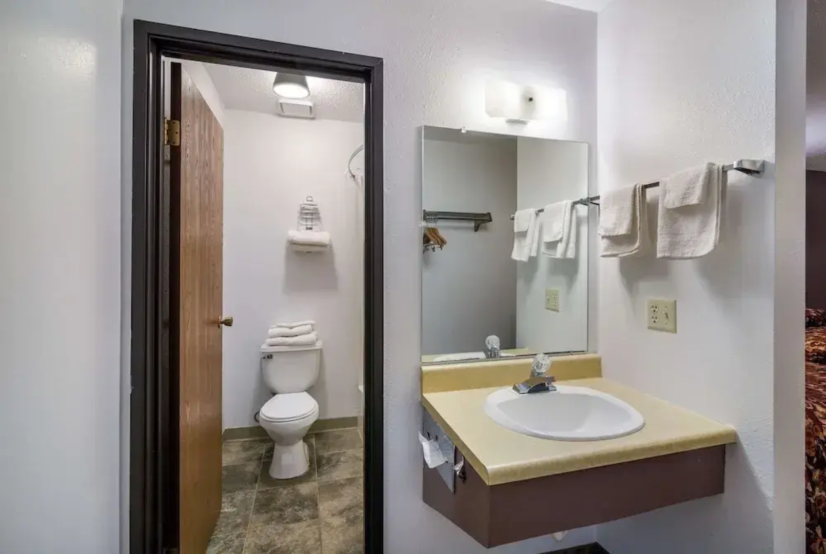 Beaver Creek Inn and Suites