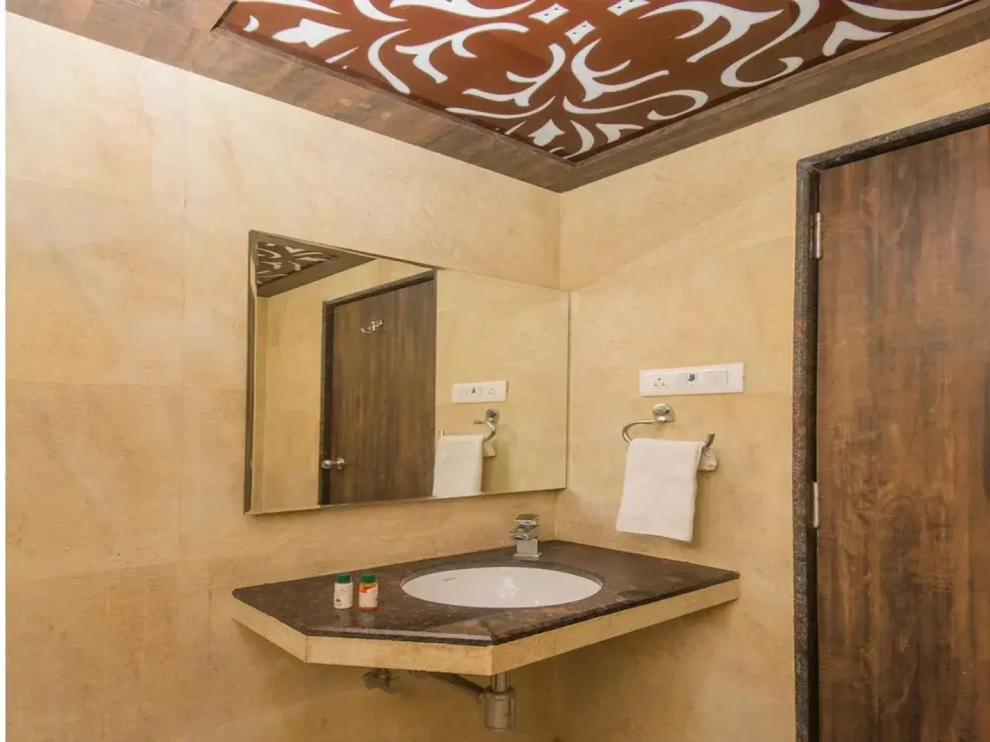 Hotel Lotus Residency By OYO Rooms