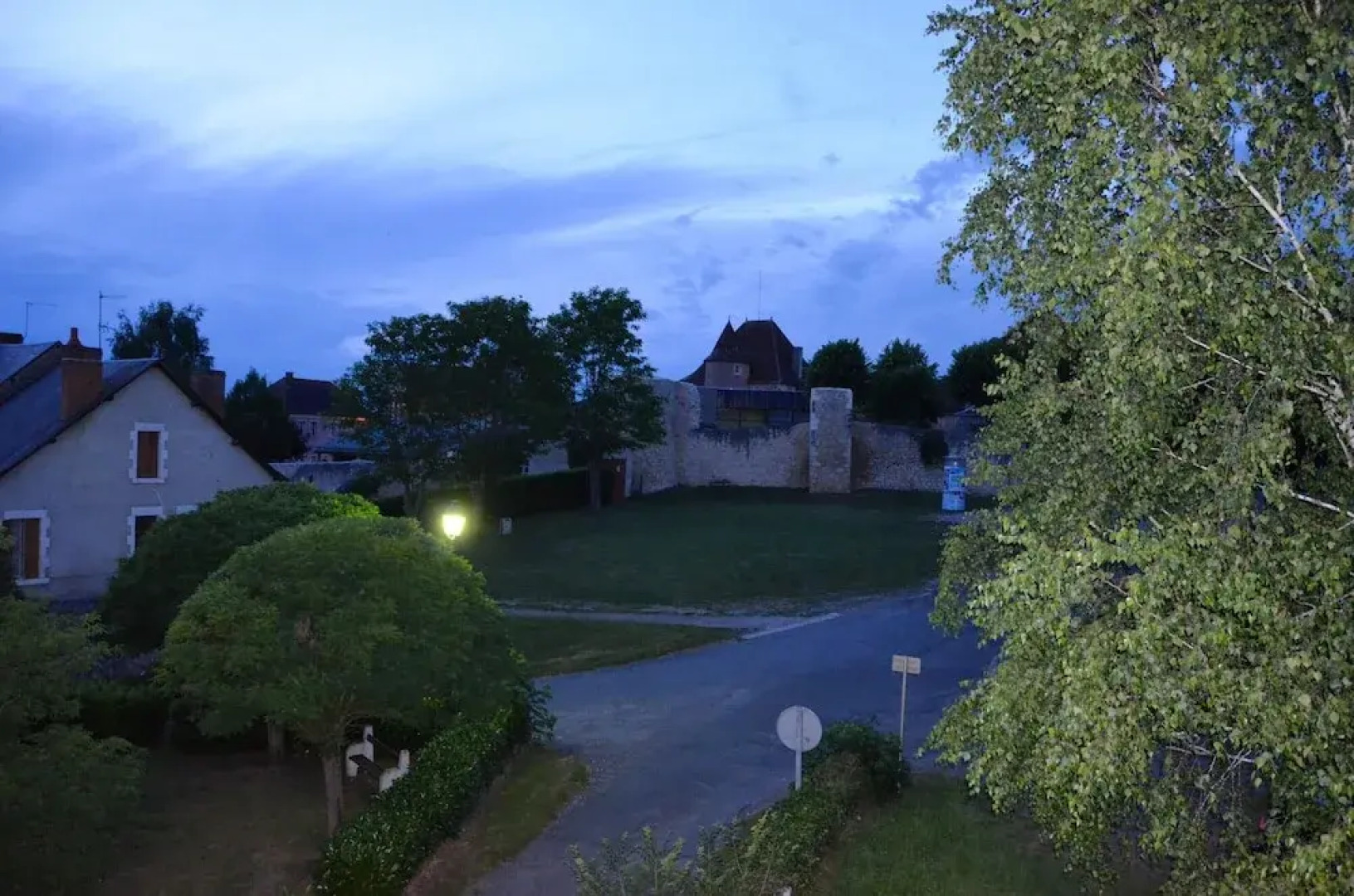 House With 3 Bedrooms in Le Blanc, With Enclosed Garden and Wifi