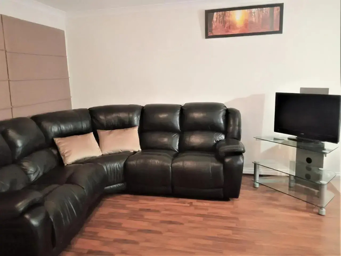 2BR luxury house close to CBD