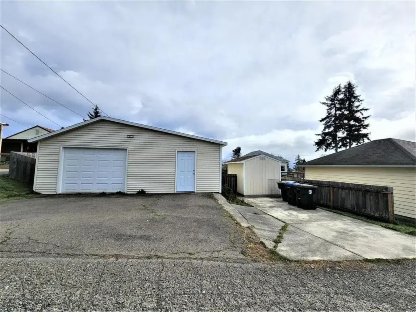 PA The Hidden Chicken