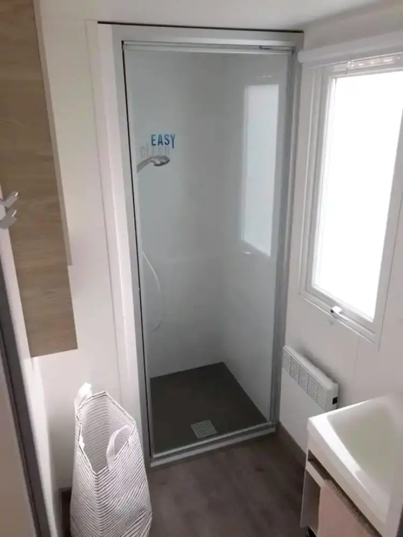 Bungalow With 2 Bedrooms in Saint-jean-de-monts, With Pool Access and