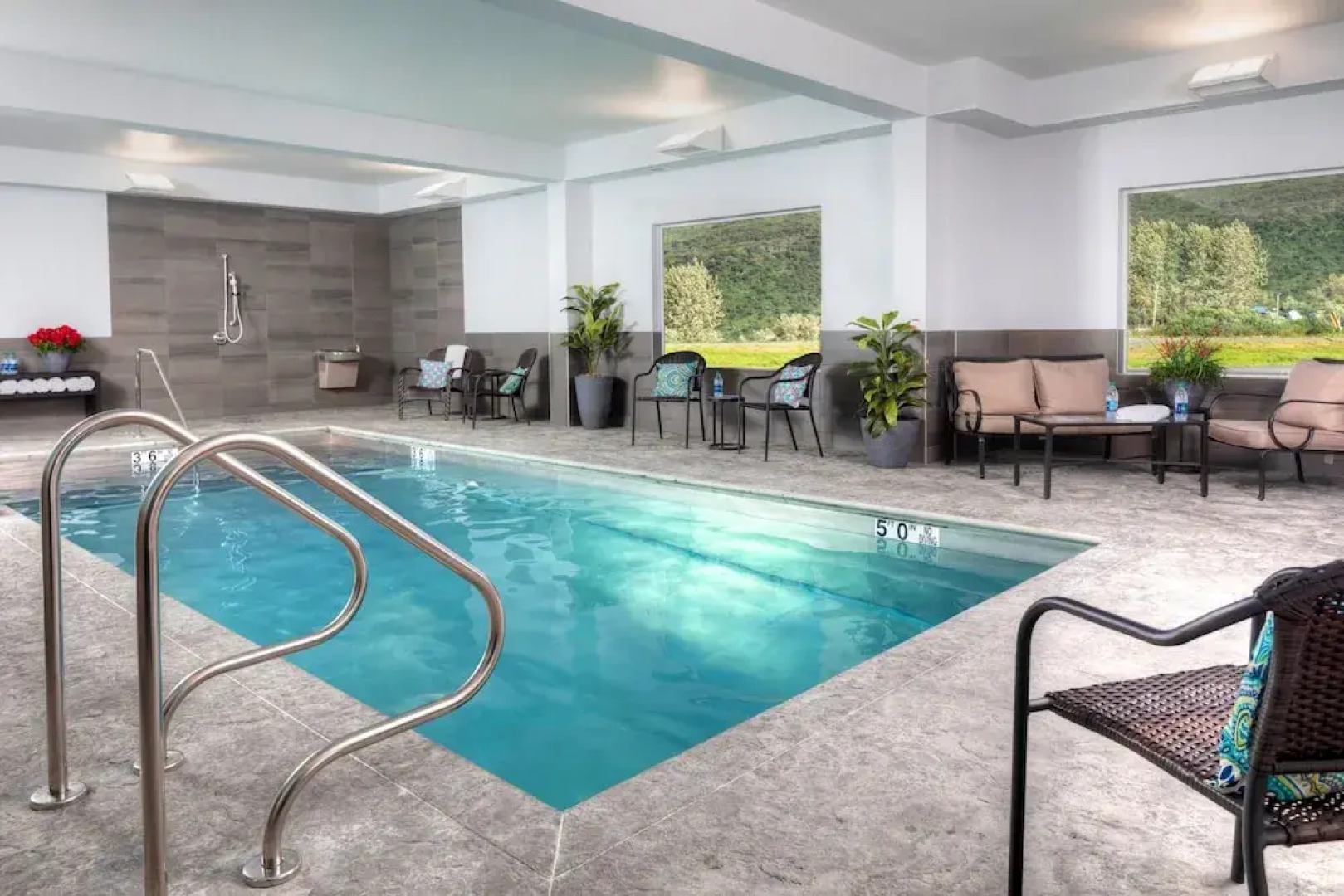 Totem Hotel and Suites