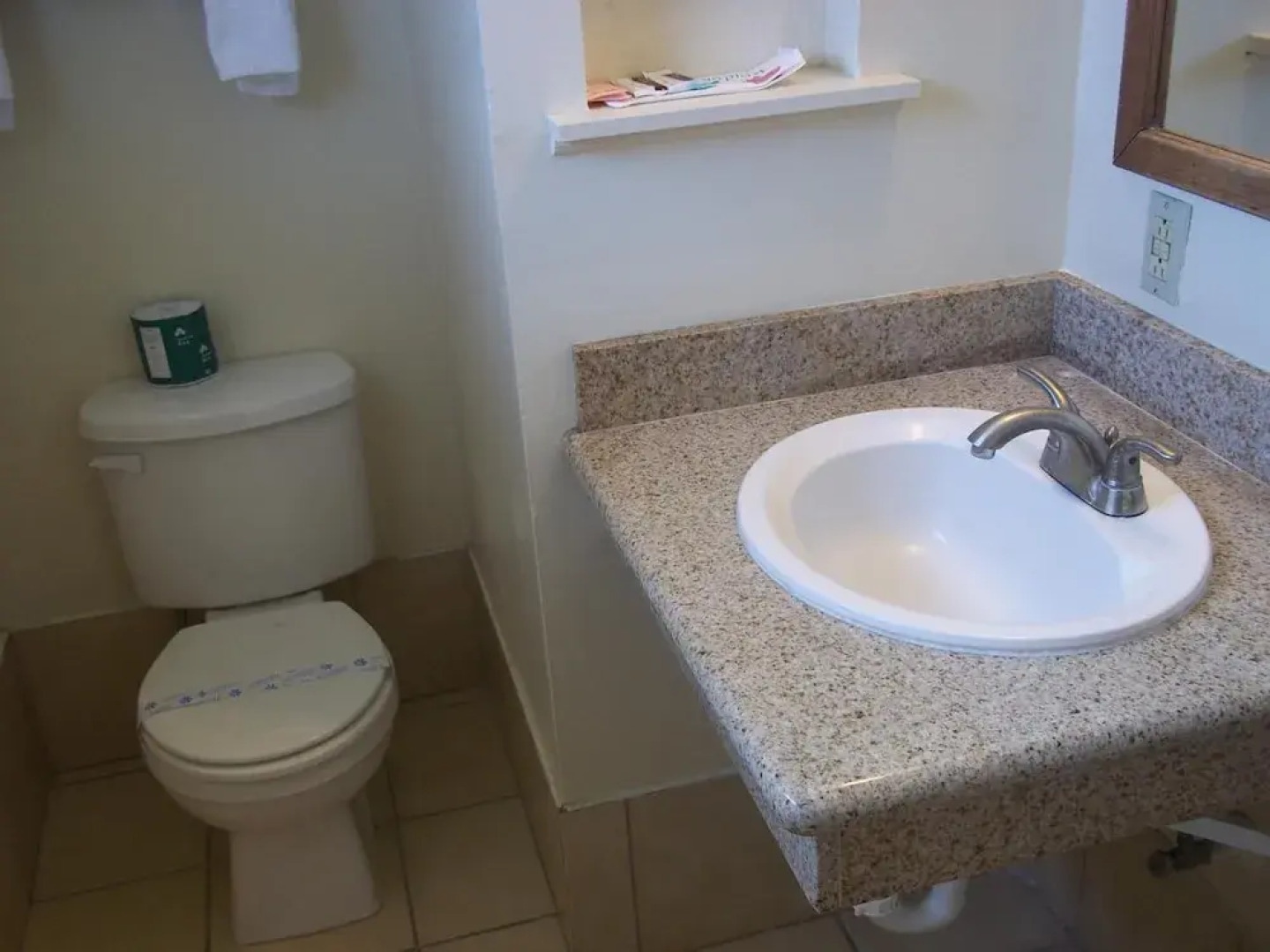 Holiday Motel Oakdale