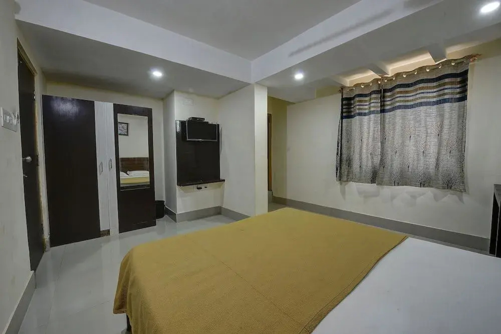 SPOT ON 37153 Karavali Paradise