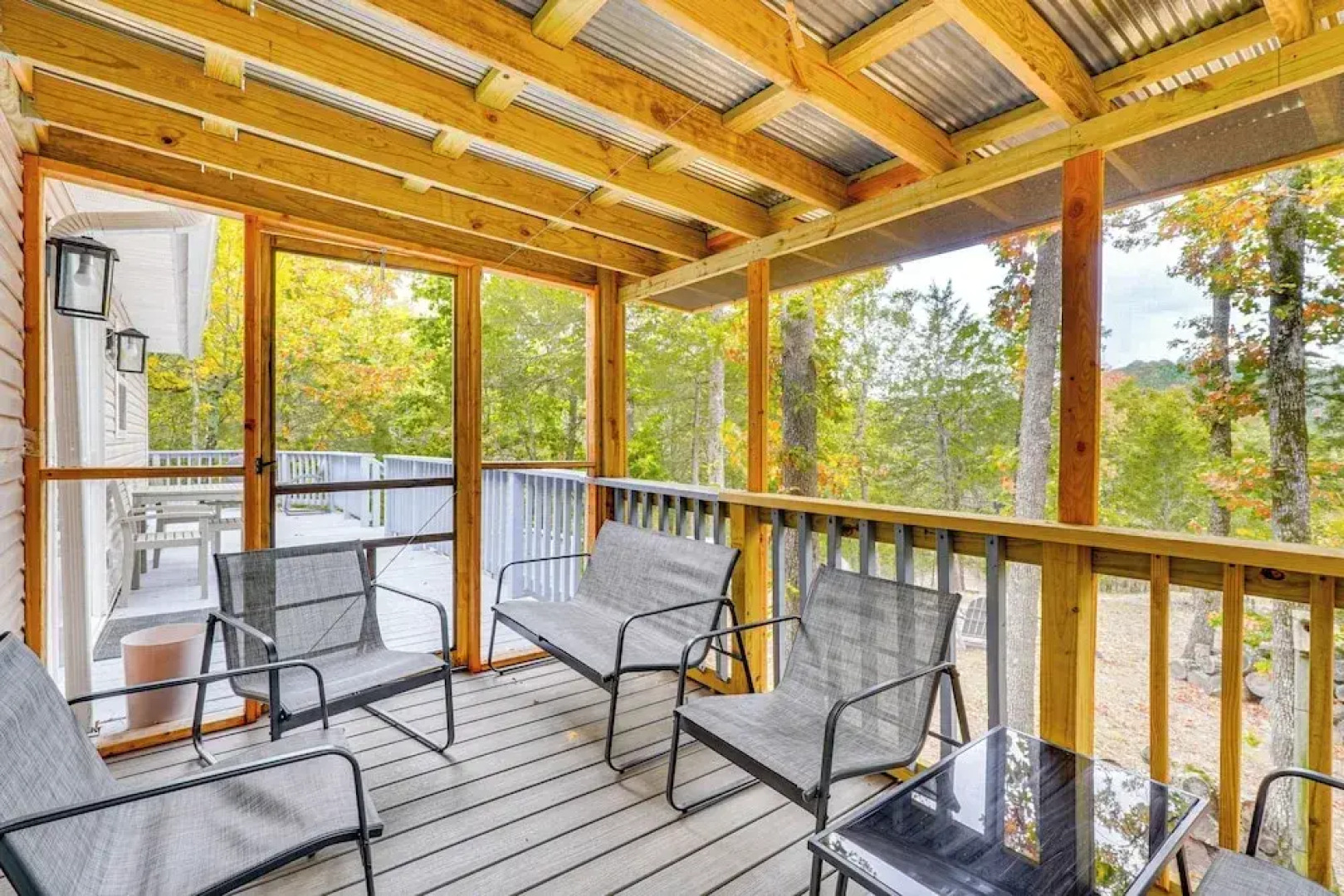 Mtn Views & Fire Pit: Eureka Springs Home