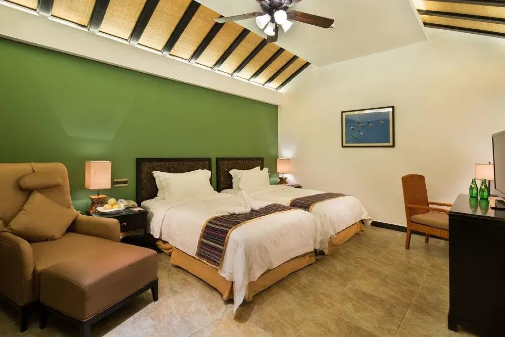 Qixianling Baoting Liyuan Hot Spring Hotel