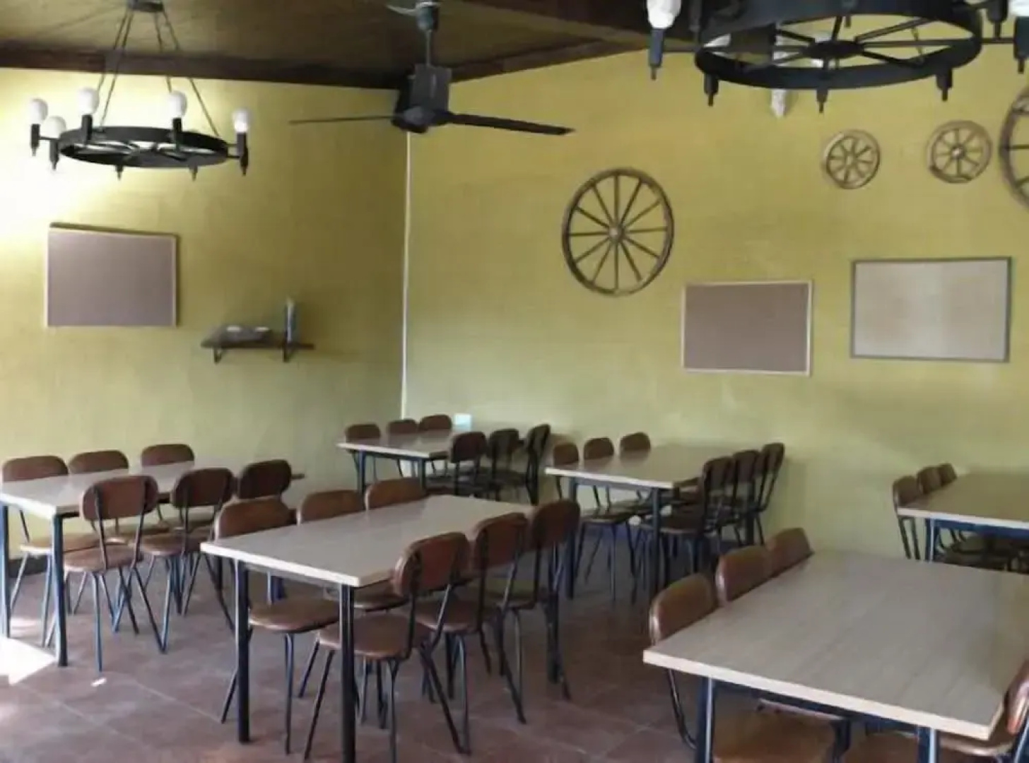 Alberg Torre del Baró - Hostel