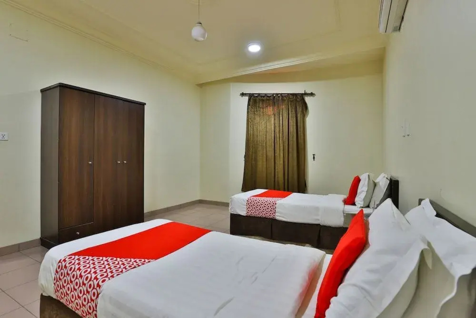 OYO 410 Diamy Apartments