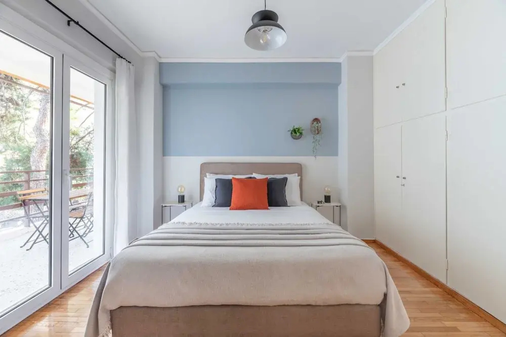 Homey 2BR Apartment in Cholargos