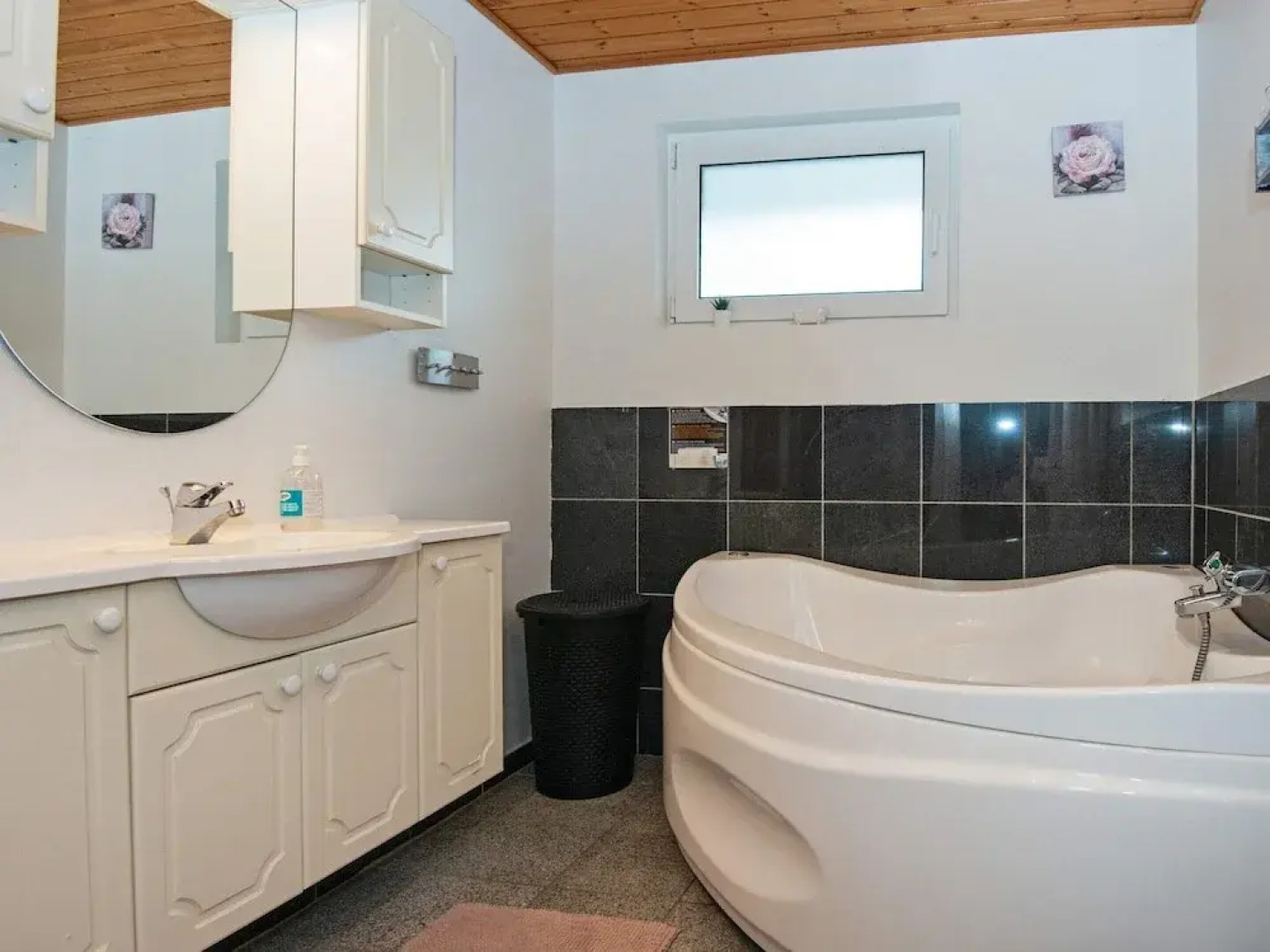 8 Person Holiday Home in Hemmet-by Traum