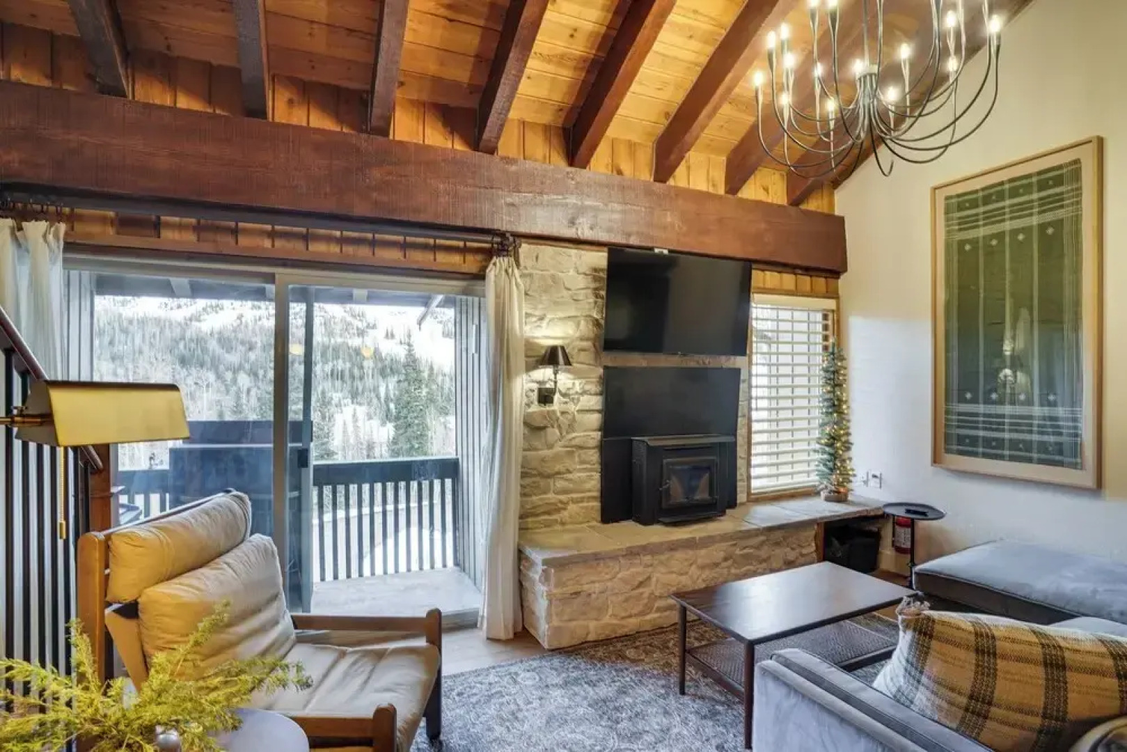 Mountain-view Condo in Brian Head w/ Private Sauna