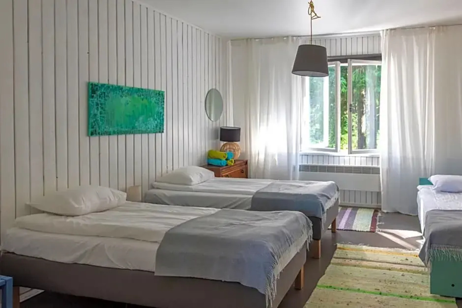 Saarj¿e puhkemaja tuba koos hommikus¿¿giga