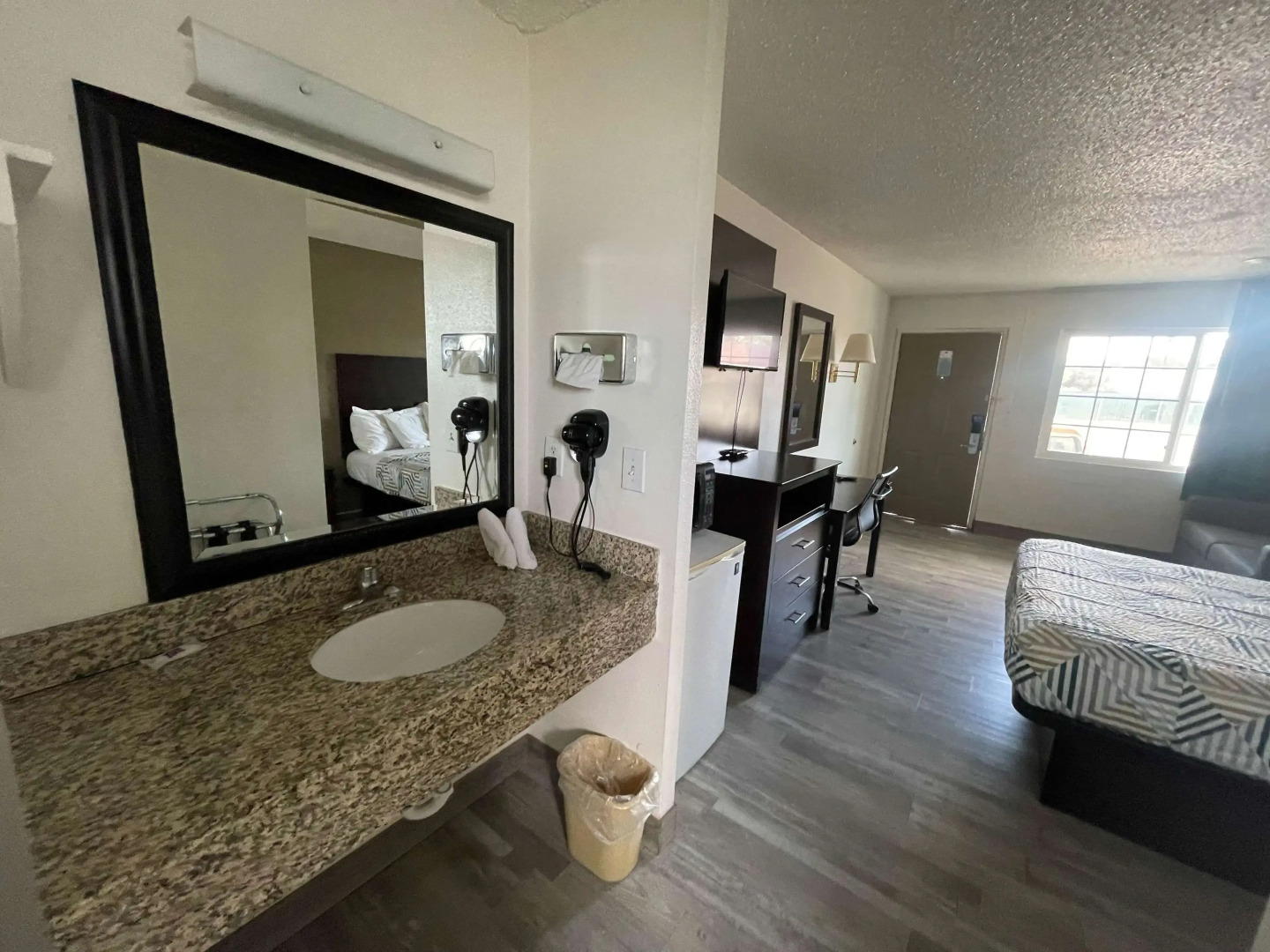 Motel 6 Hermison, OR - Umatila