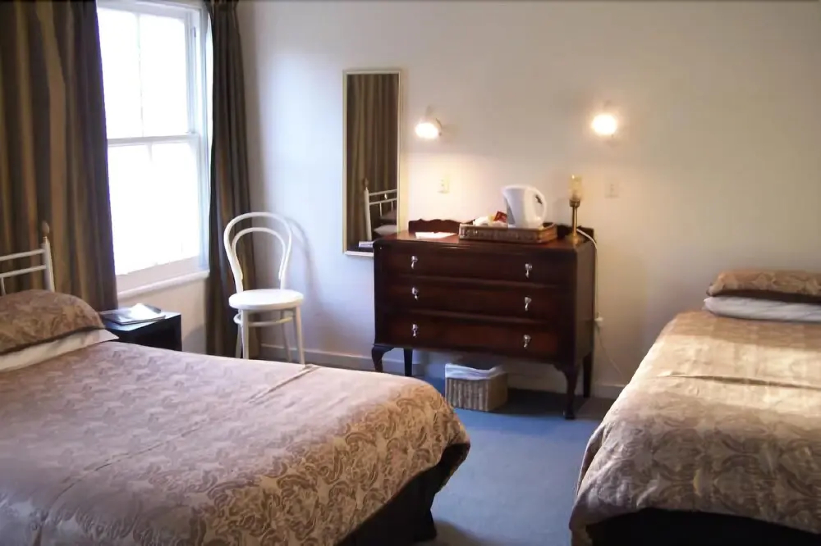 Castlepoint Hotel & Guesthouse