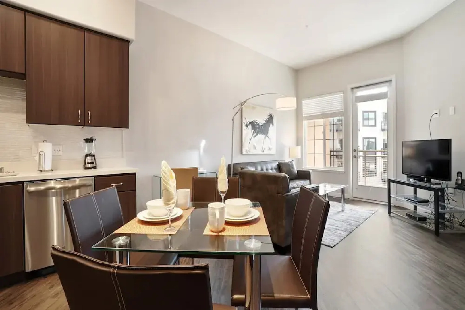 Global Luxury Suites in Campbell