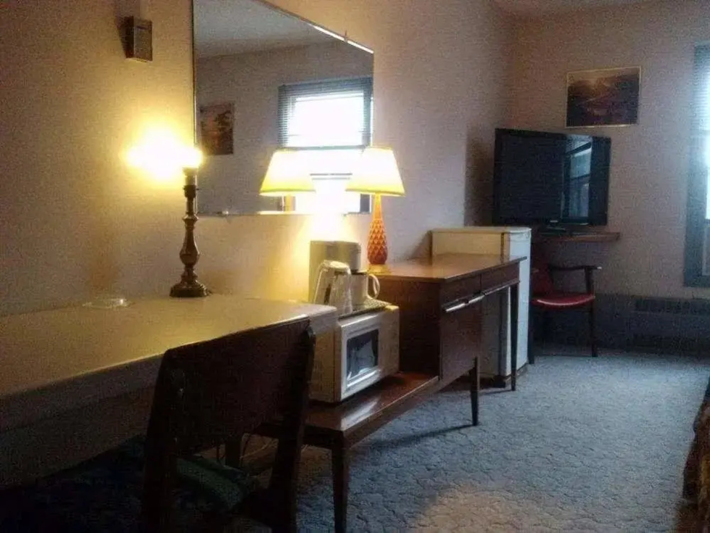 Bow Manor Motor Hotel