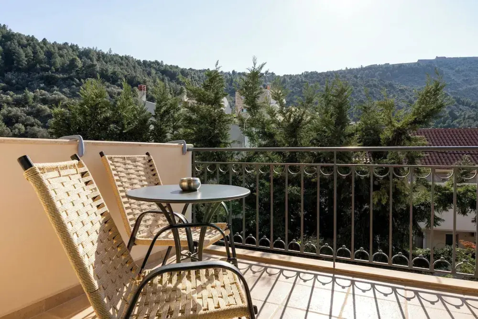 Aerinon Guesthouse