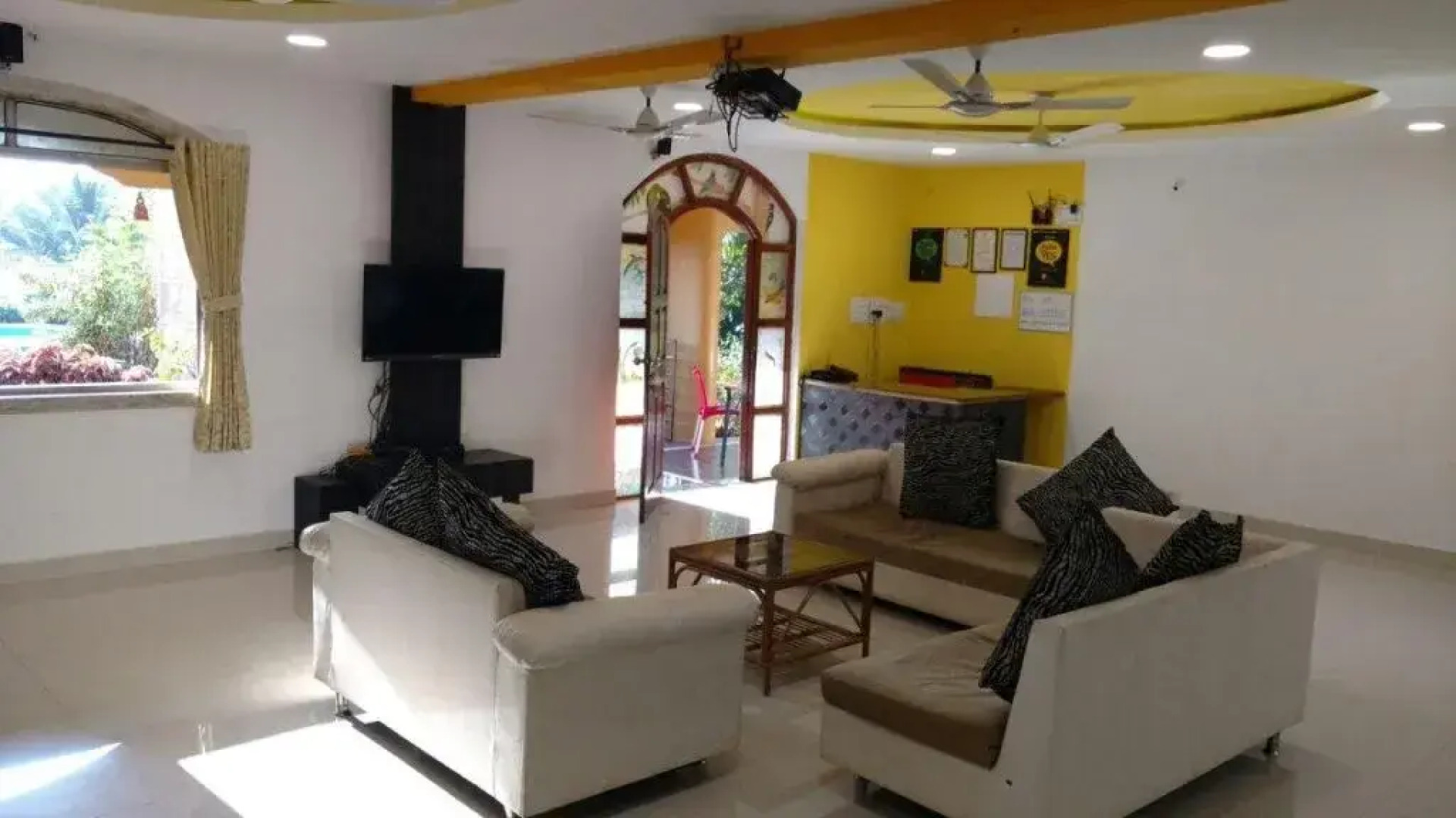 Ghanvatkar Bunglow Resort