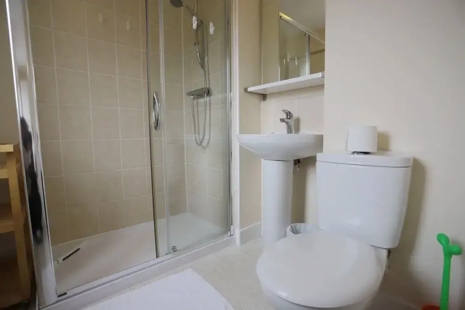 Easy Travel Luxury NEC Airport