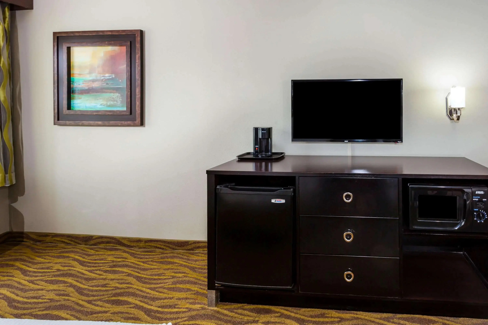 La Quinta Inn & Suites by Wyndham Laredo Airport