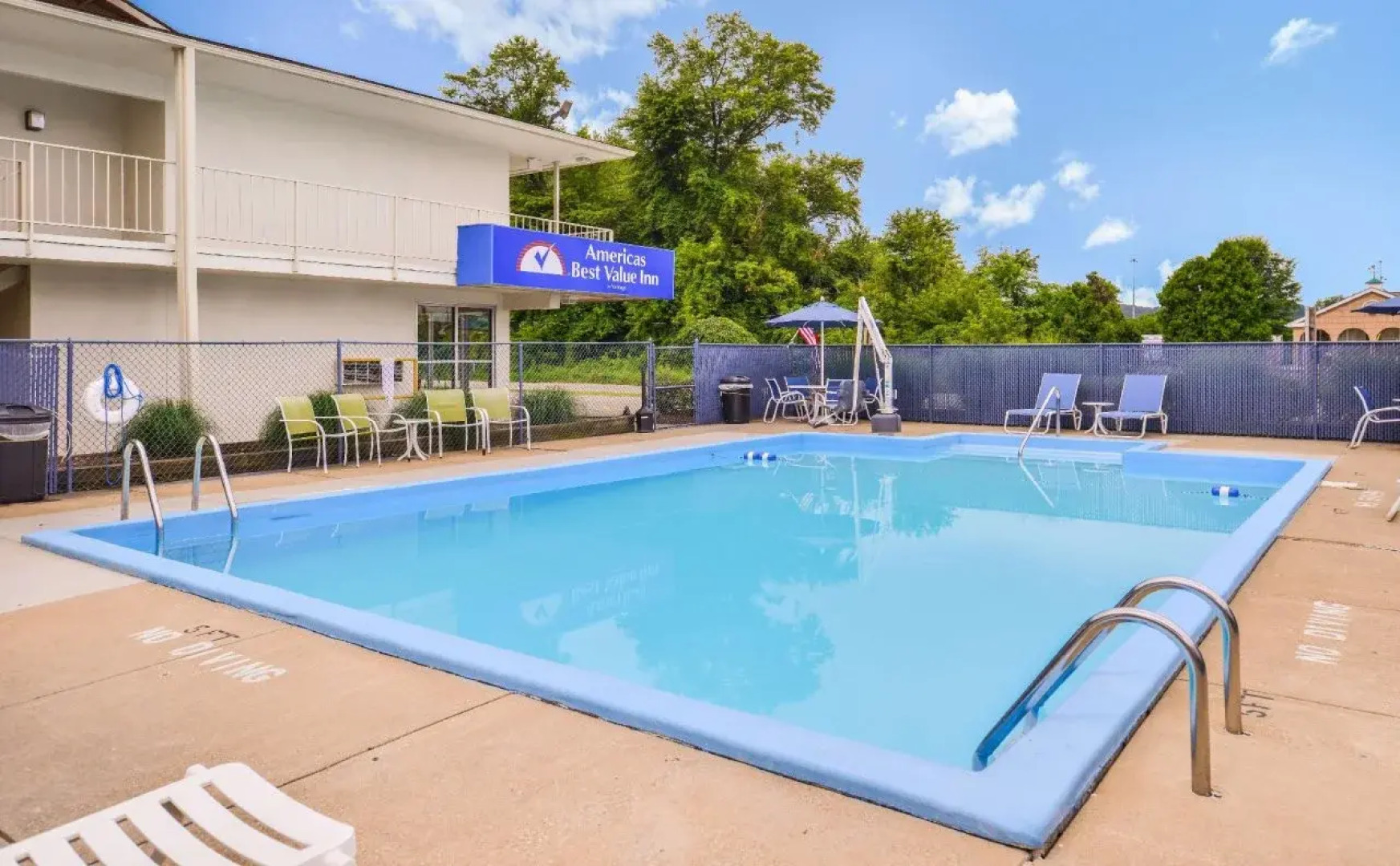 Days Inn by Wyndham New Philadelphia