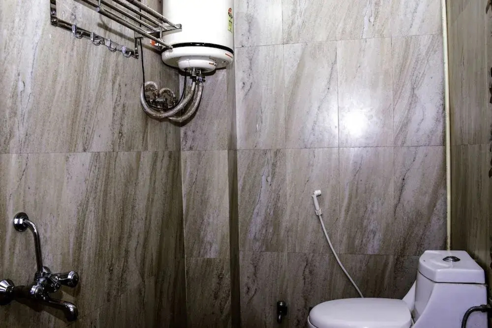 OYO 23178 Hotel Raj Mandir