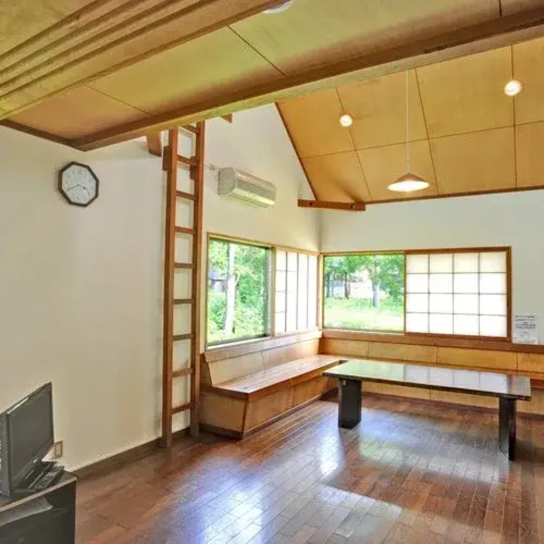 Johnnobi Village Manzairaku