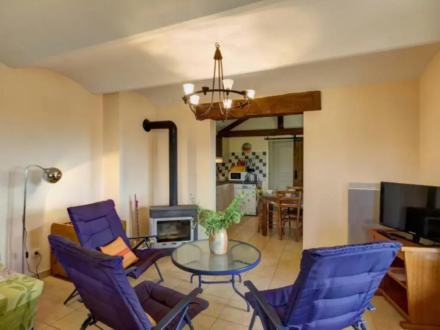 Gîte Saint-Forgeux-Lespinasse, 3 pièces, 4 personnes - FR-1-496-37