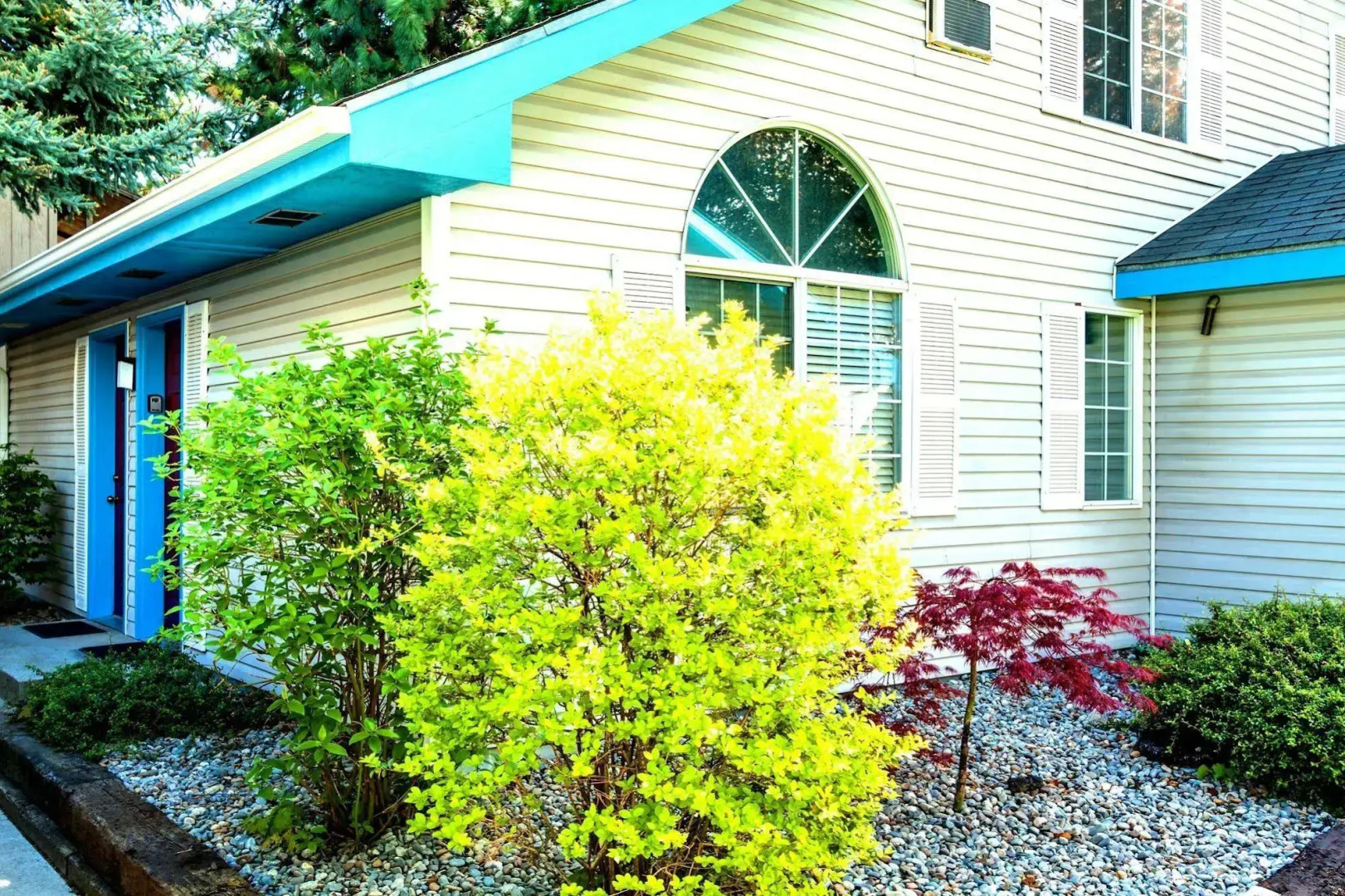 Turning Leaf Furnished Townhomes