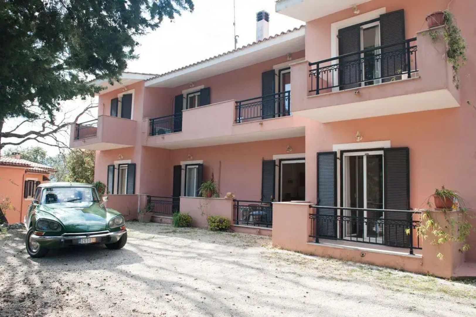 Wildrose Corfu Apartments