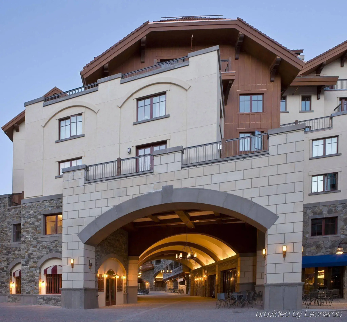 Madeline Hotel & Residences, Auberge Collection