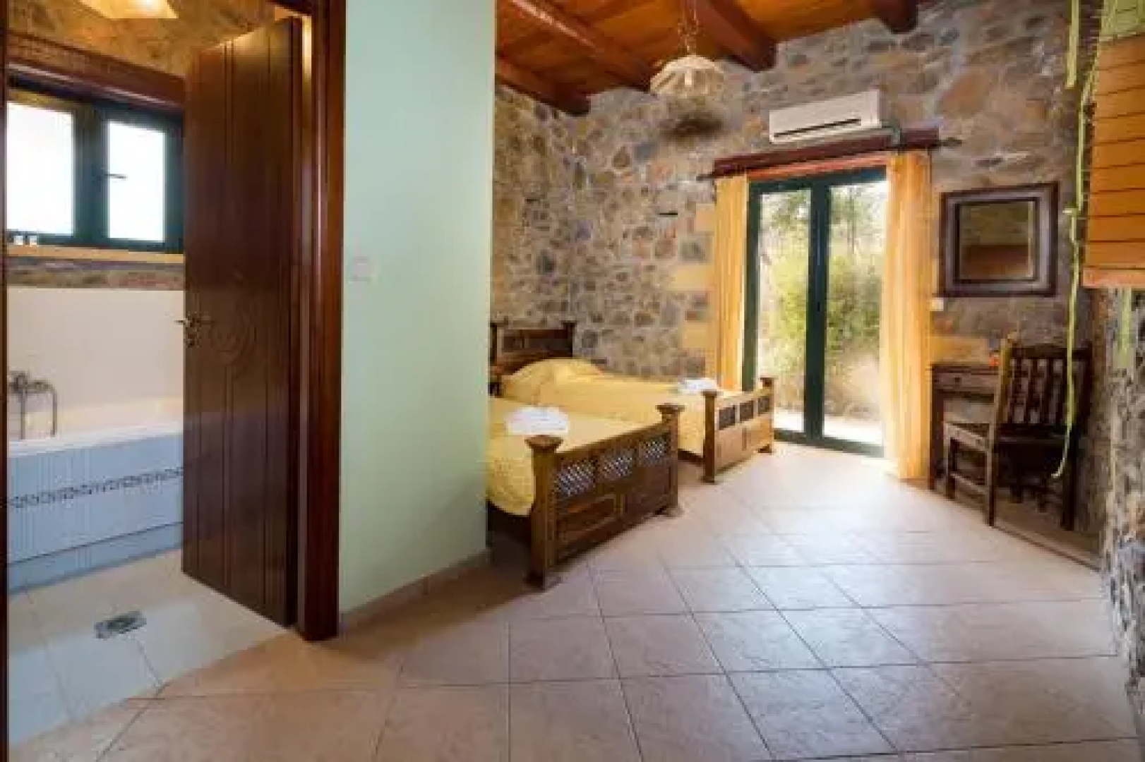 Villa Kimothoe is a Luxury Villa. It Overlooks Livadia bay on the Western Crete