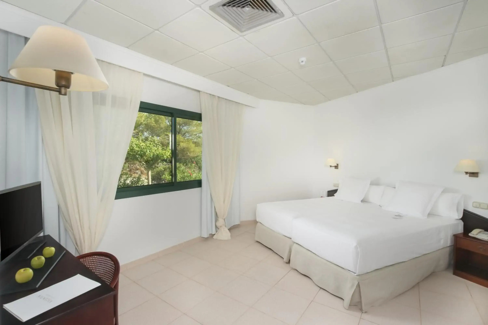 Valentin Son Bou Hotel