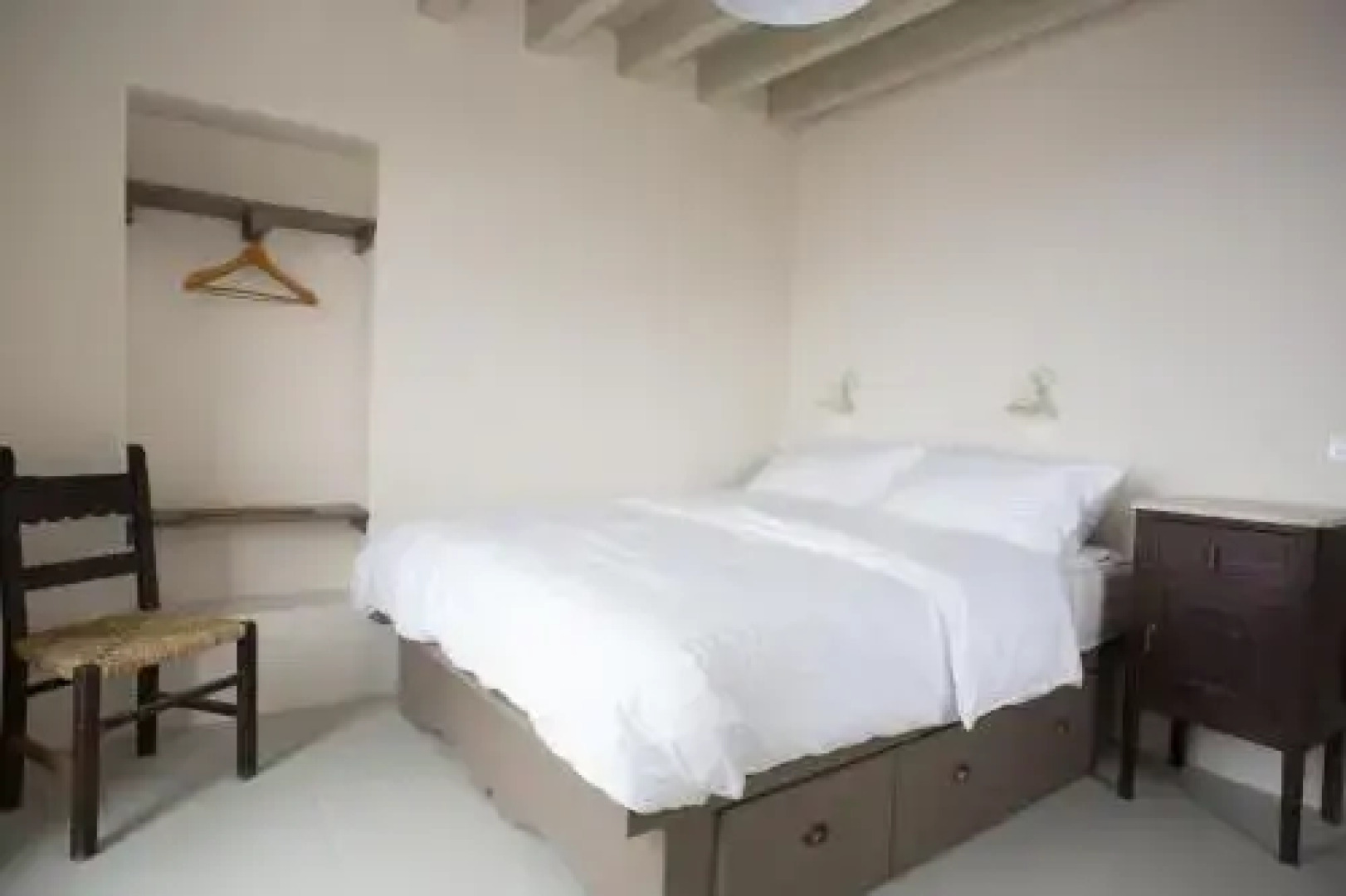 Moustafa Stone House