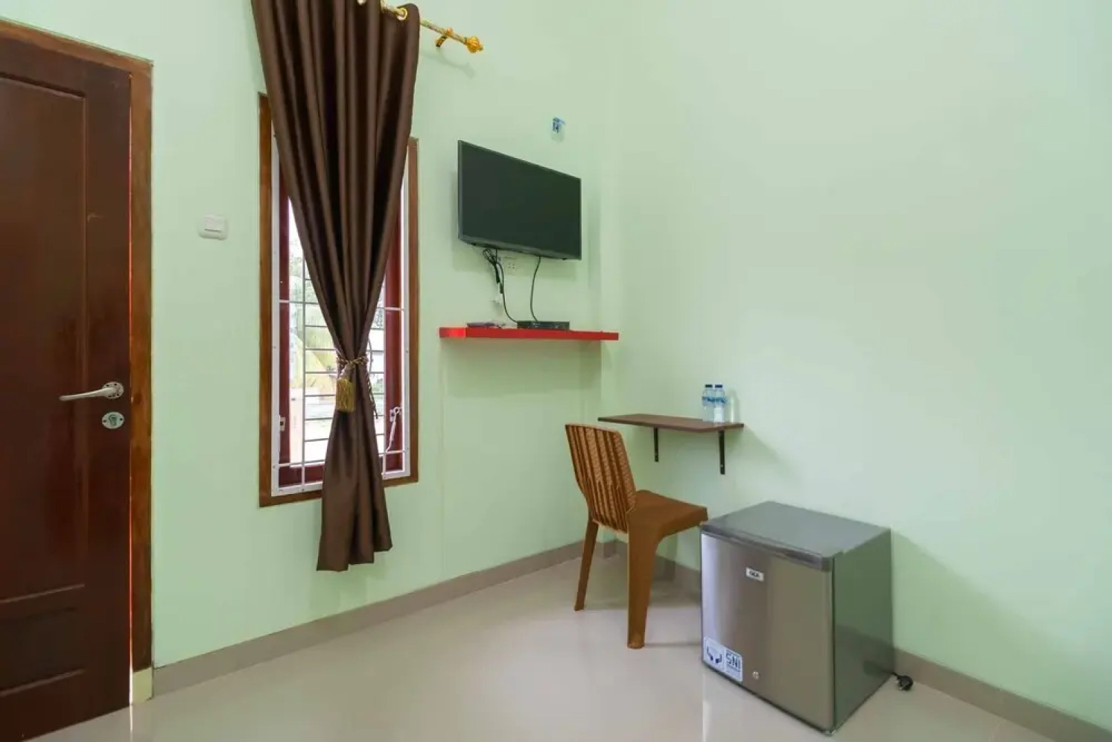 RedDoorz Syariah near Muara Enim Train Station