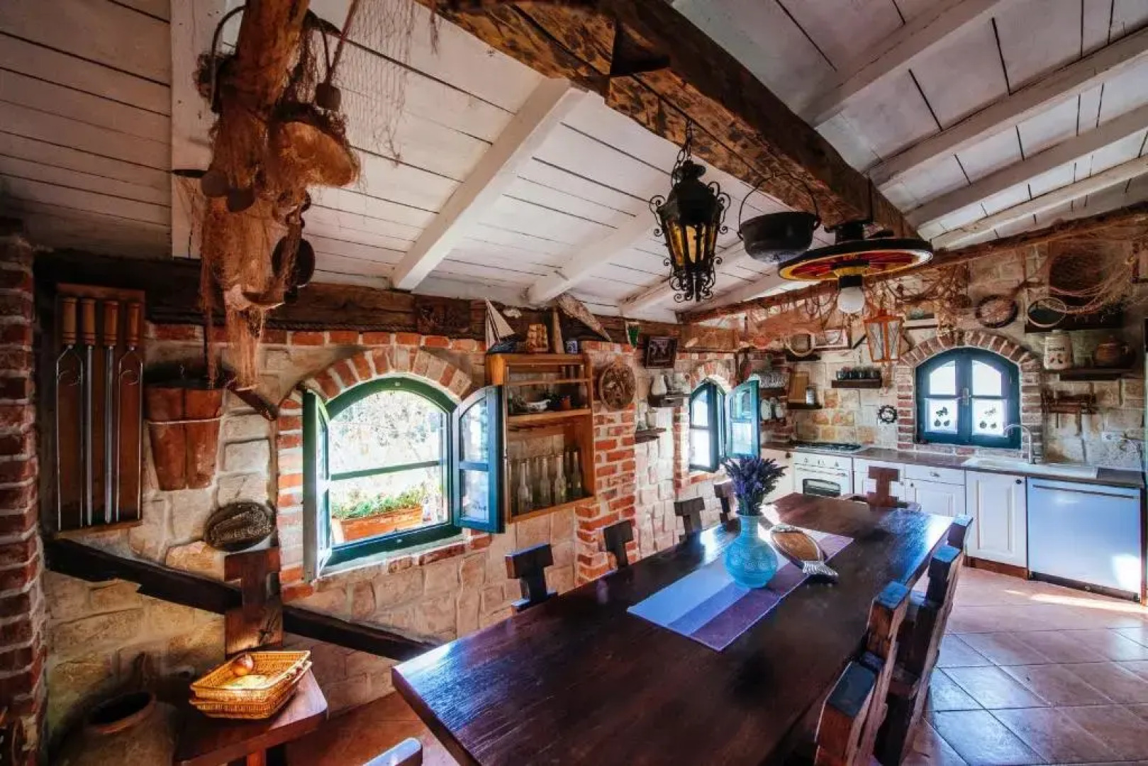 Poolicluded Holiday House Halic