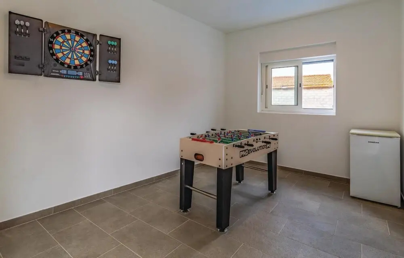 Beautiful Home in Pula With Wifi and 2 Bedrooms