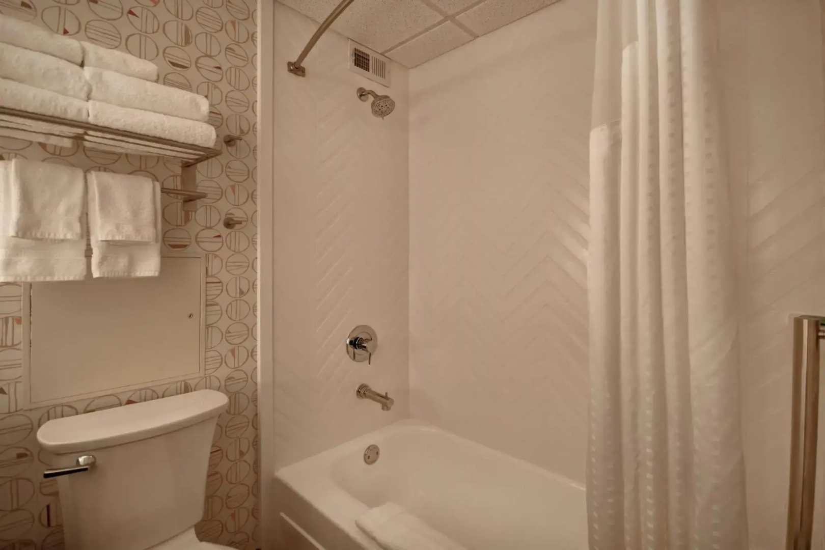 Holiday Inn Lancaster by IHG