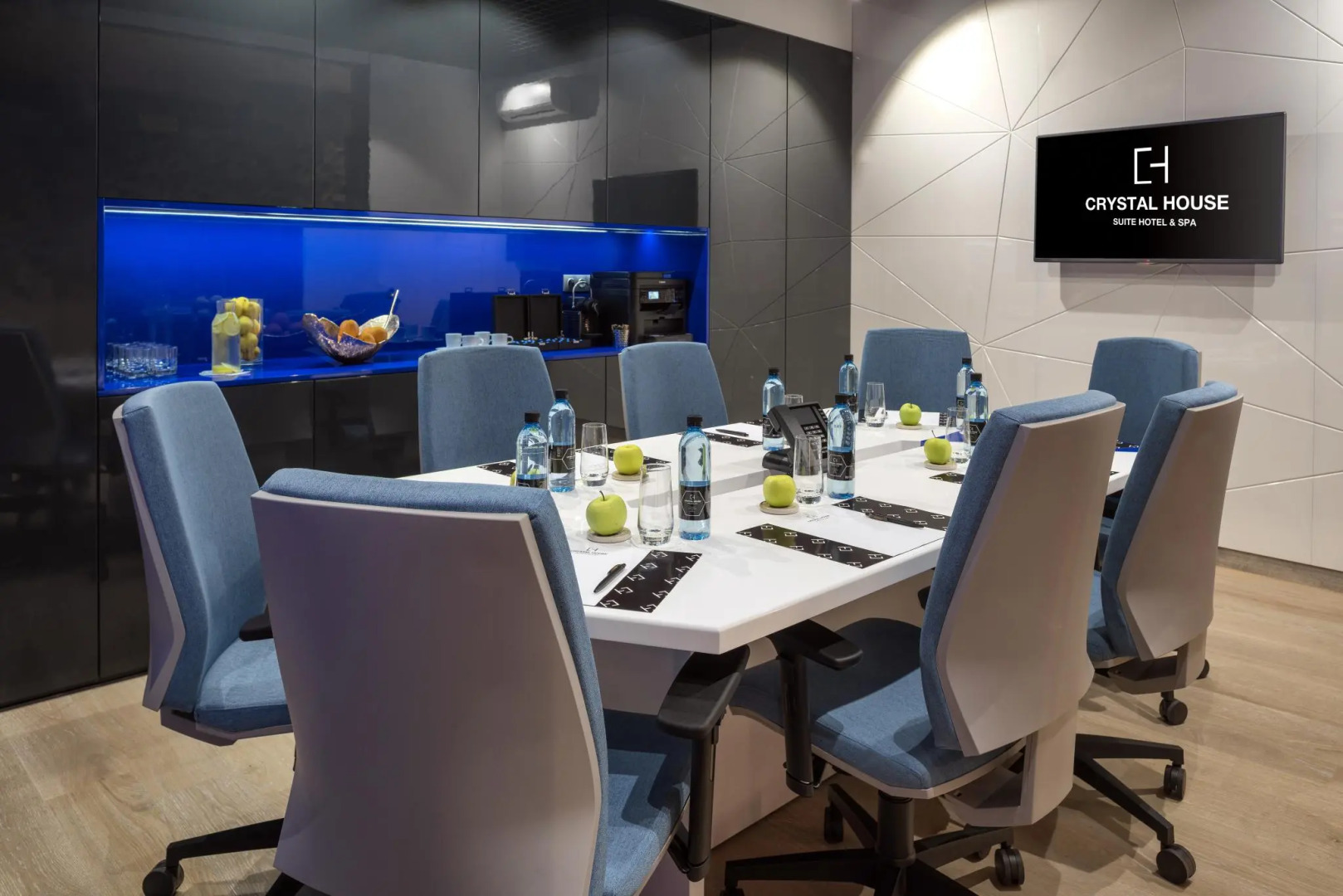 Отель Crystal House Suite Hotel & Spa