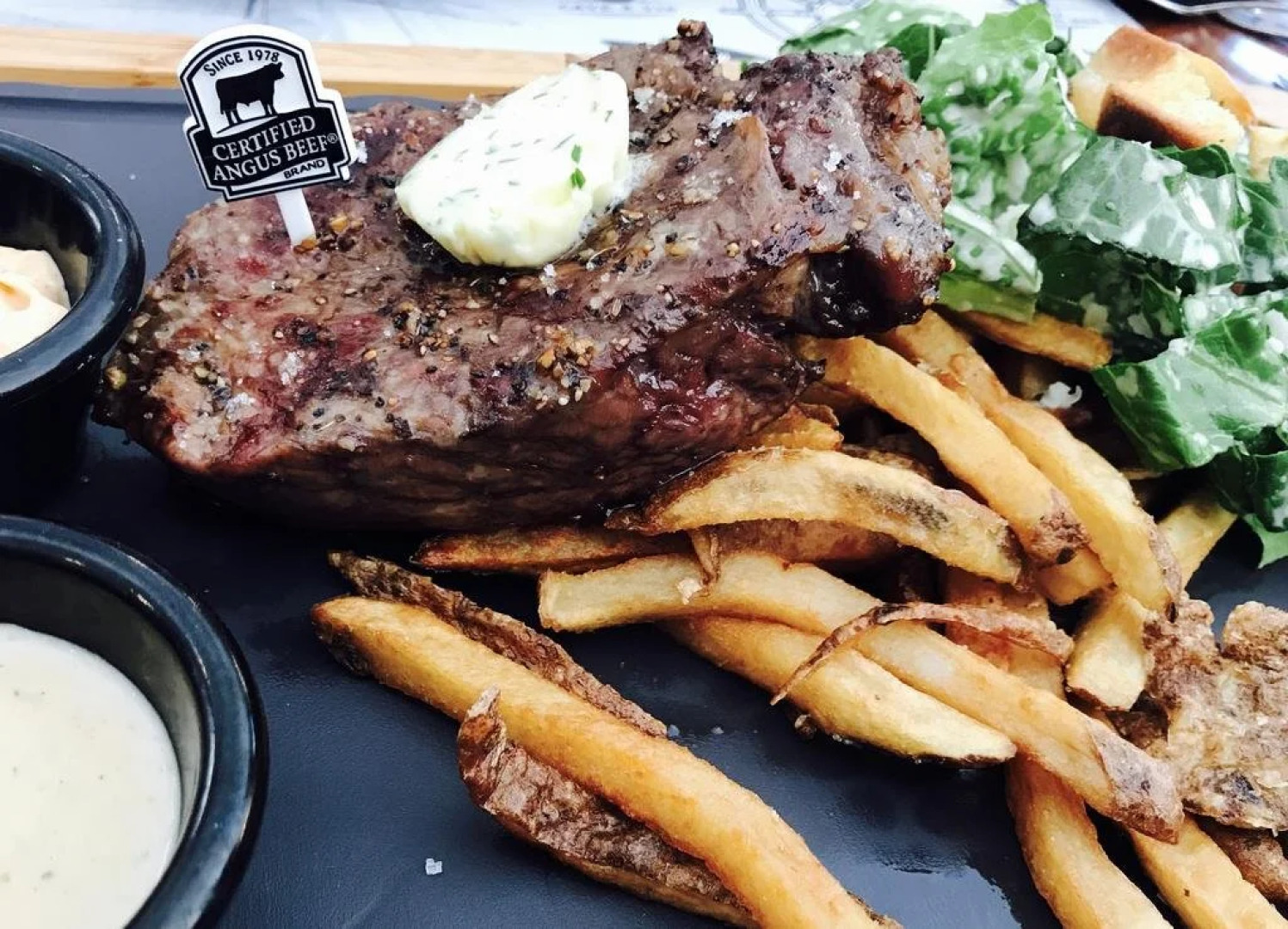 Auberge et Chalets sur le Lac