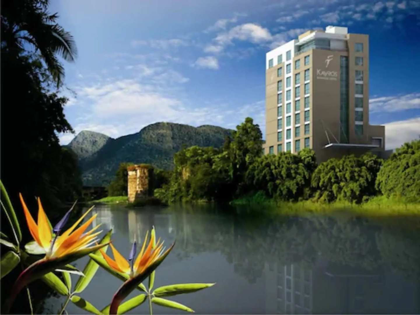 Kayrós Business Hotel