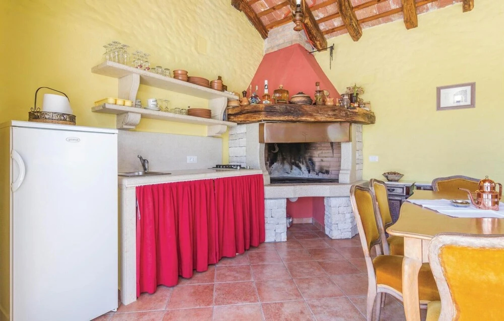 Beautiful Home in Buje With Wifi and 4 Bedrooms