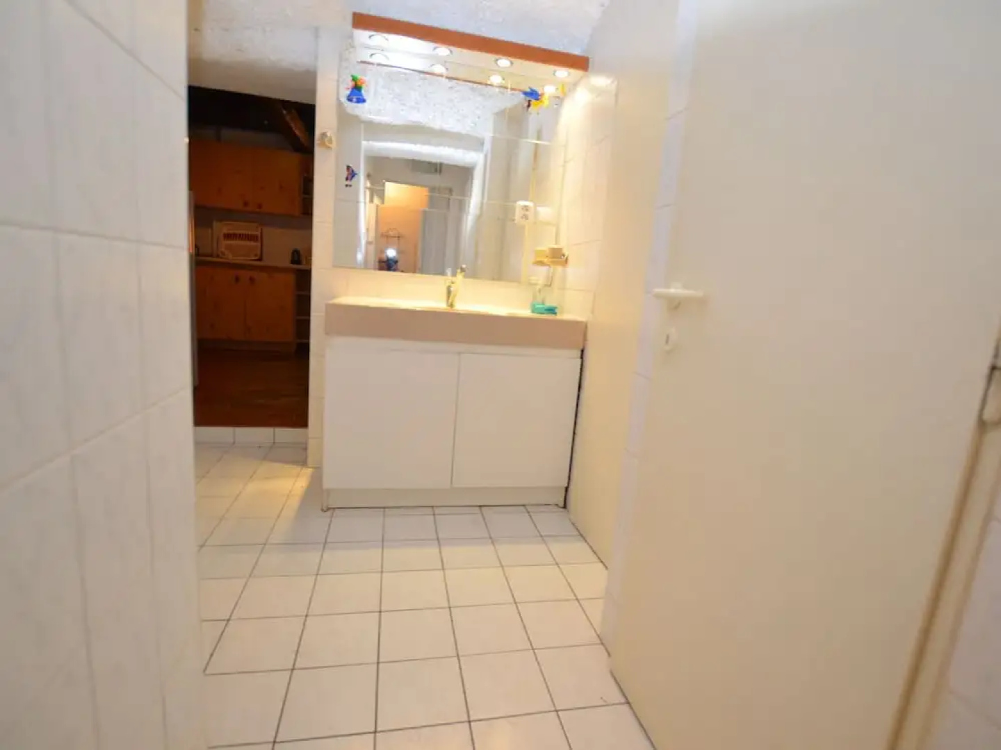 Authentic Log Cabin With Fireplace Only 300M To The Ski Slope Unobstructed View
