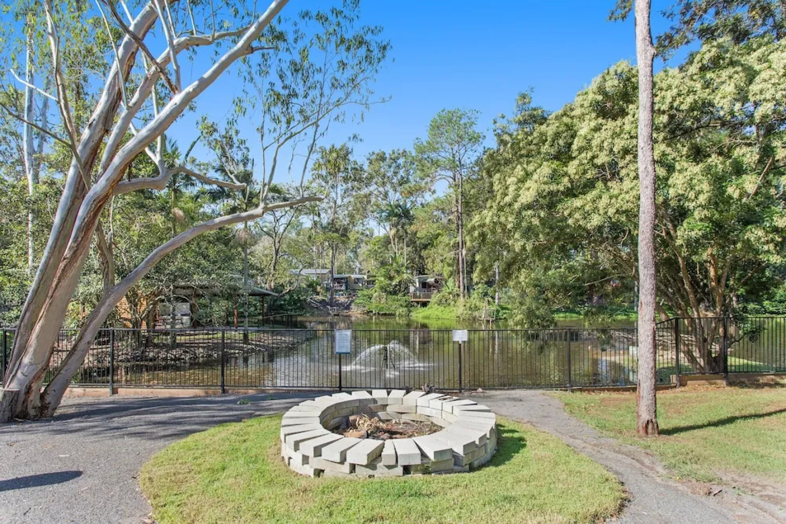 Landsborough Holiday Park