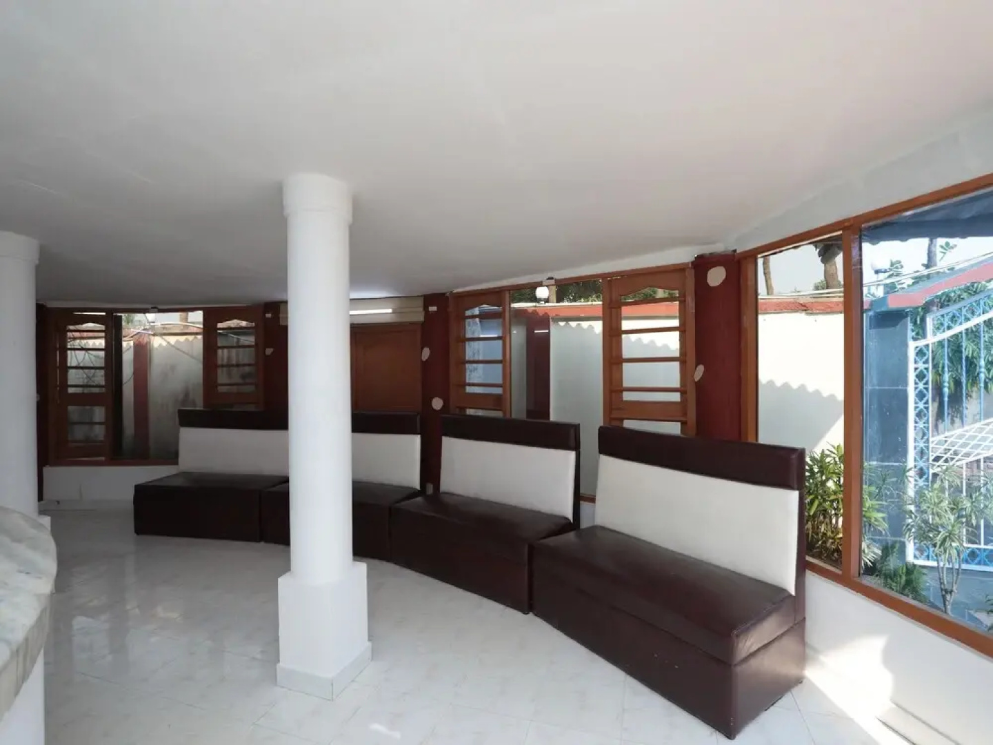 OYO 16977 Megha Resort