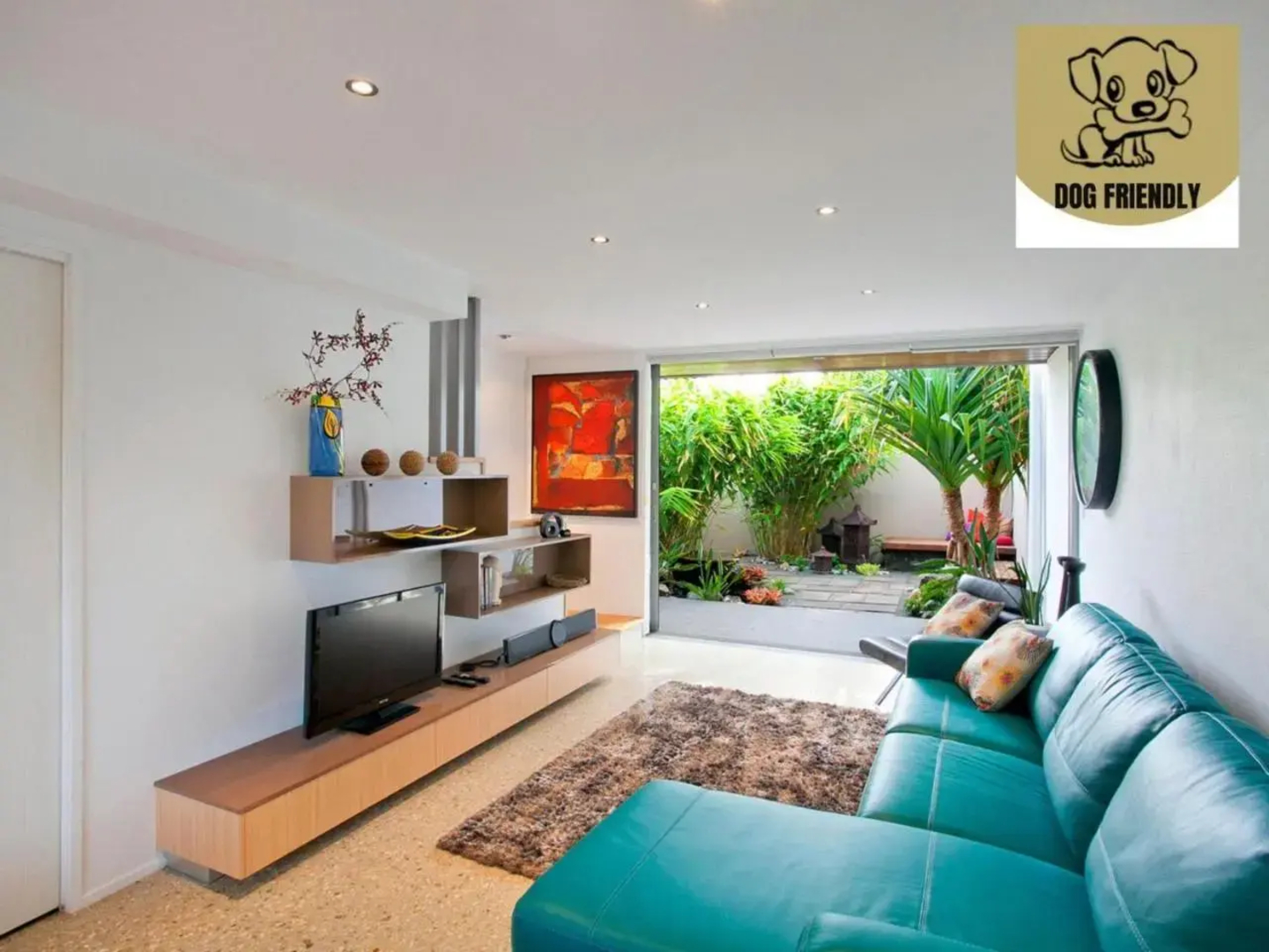 Unit 2 Alamode 27 Noosa Parade