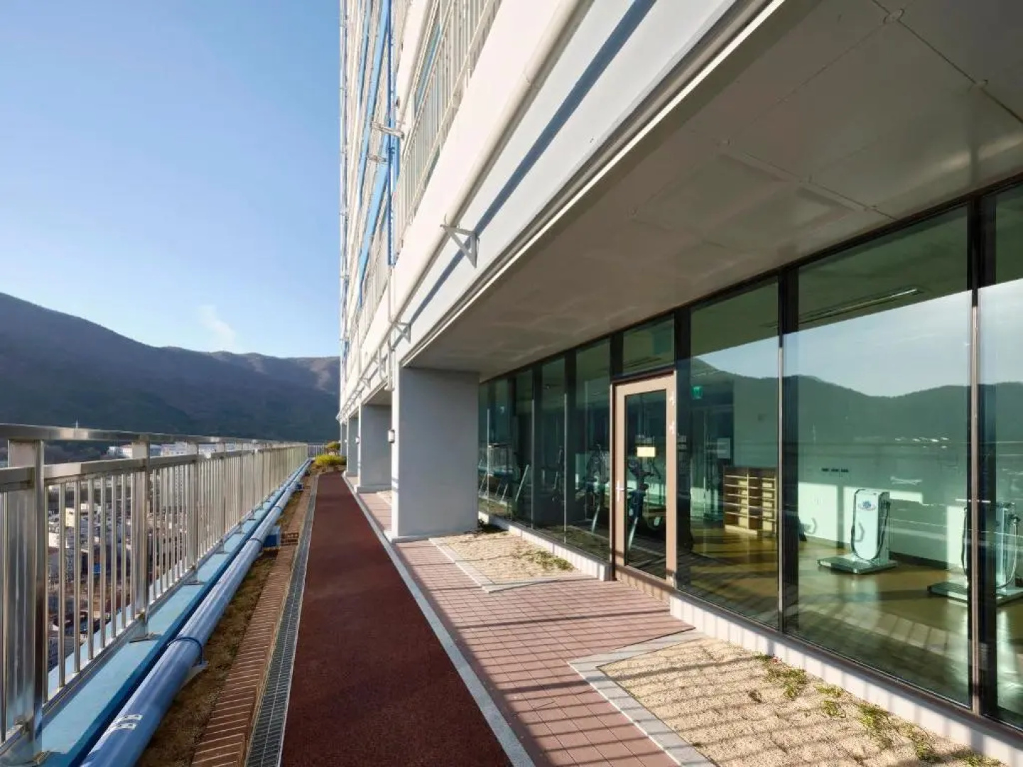 Leeinstay Hotel