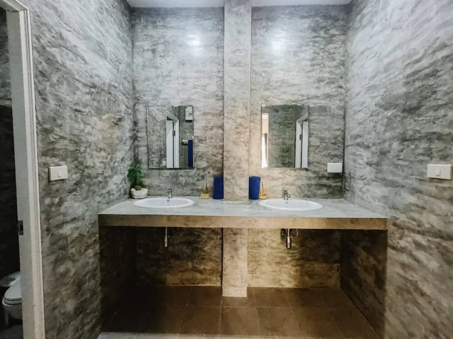 Bansabai pool  Villa (Local Tour)